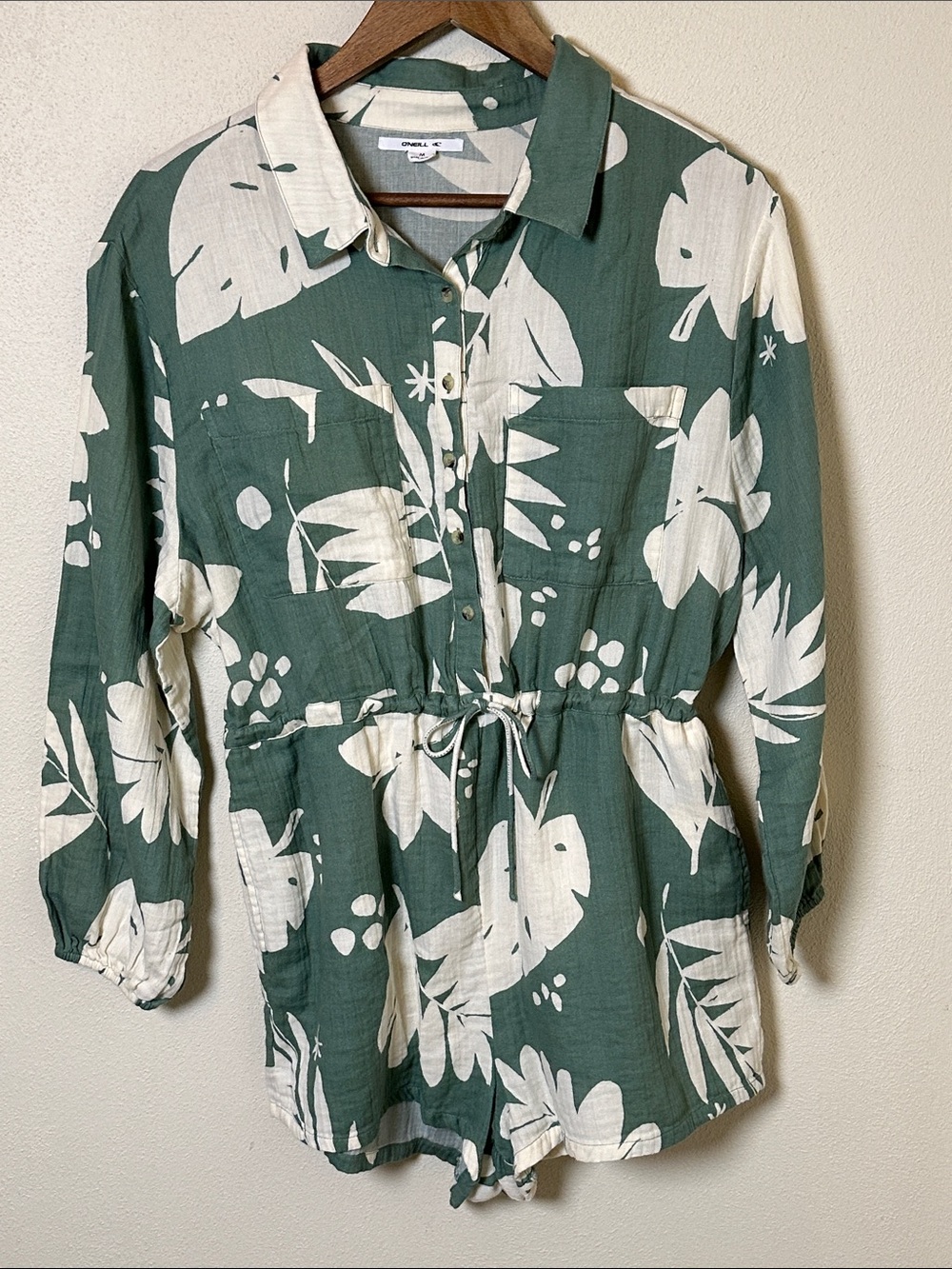 O’Neill Women’s Long Sleeve Green/Cream Romper Sz M